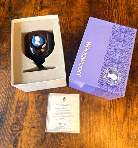Wedgwood jasperware silver - wedgwood,