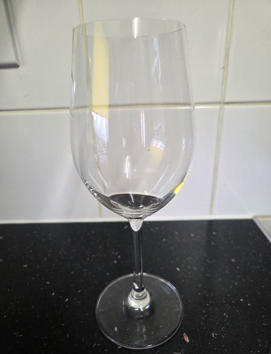 Elegant clear glass wine - clear,