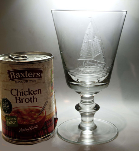 Large goblet superbly engraved - superbly,