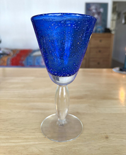 Blue clear controlled bubble - blue,