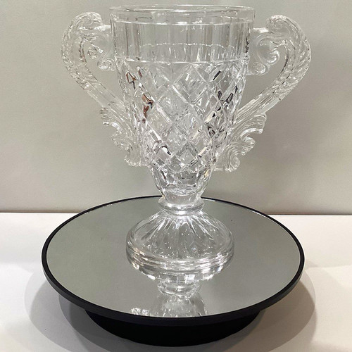 Unmarked clear glass handled - clear,