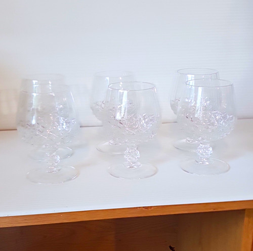 Set clear cut glass - of,